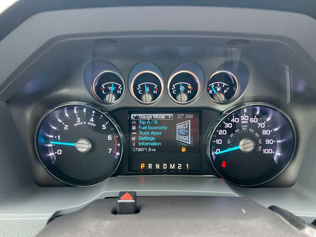 Ford F-250 SD XLT Crew Cab Long Bed 4WD 2015