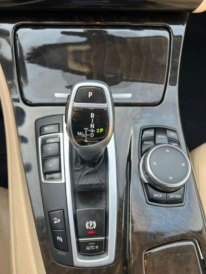 BMW 5-Series 528i xDrive 2016