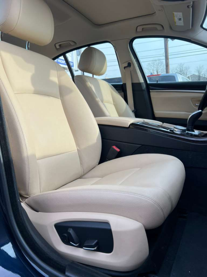 BMW 5-Series 528i xDrive 2016