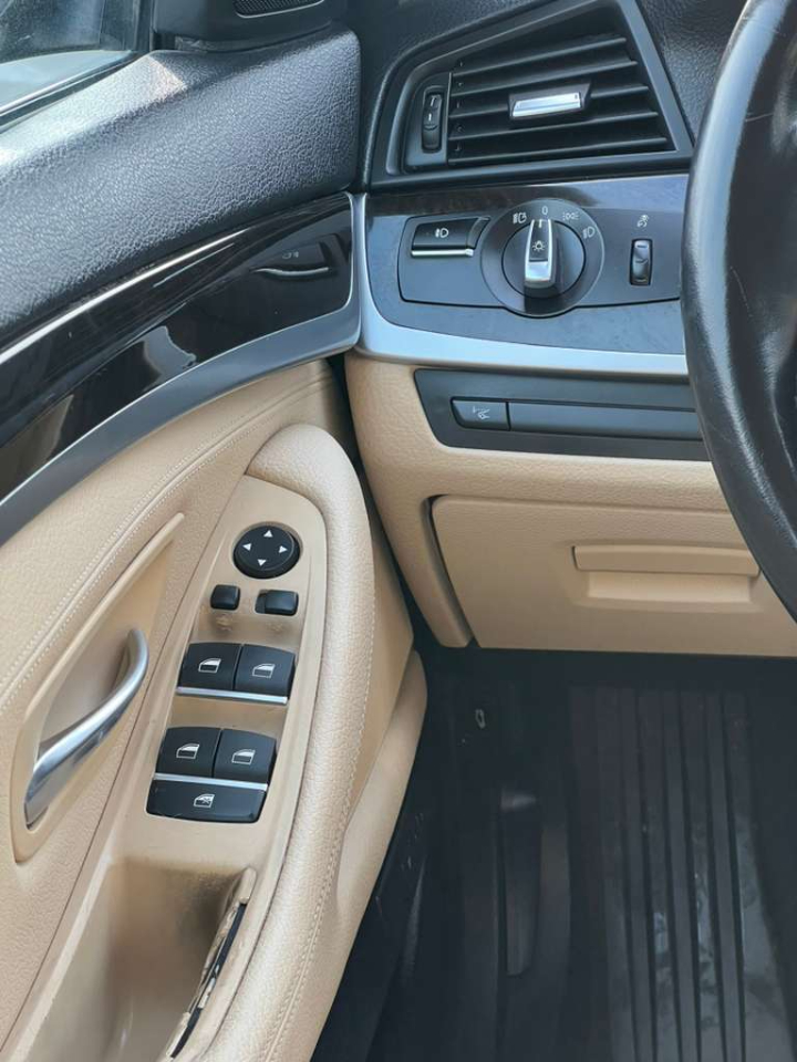 BMW 5-Series 528i xDrive 2016