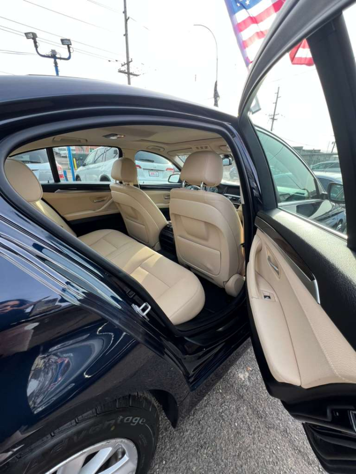 BMW 5-Series 528i xDrive 2016