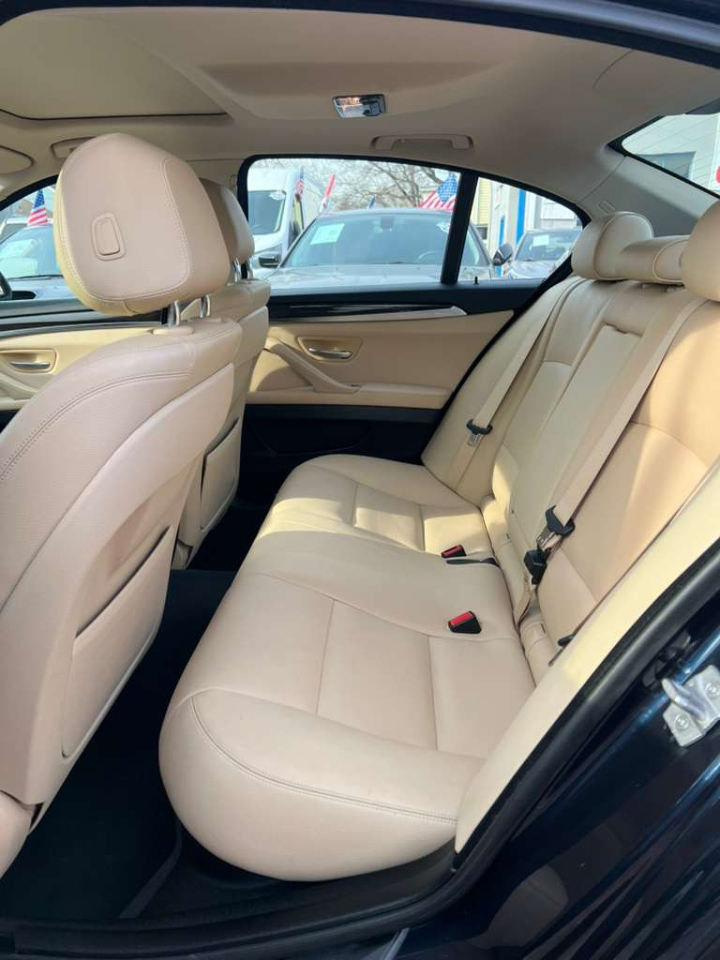 BMW 5-Series 528i xDrive 2016