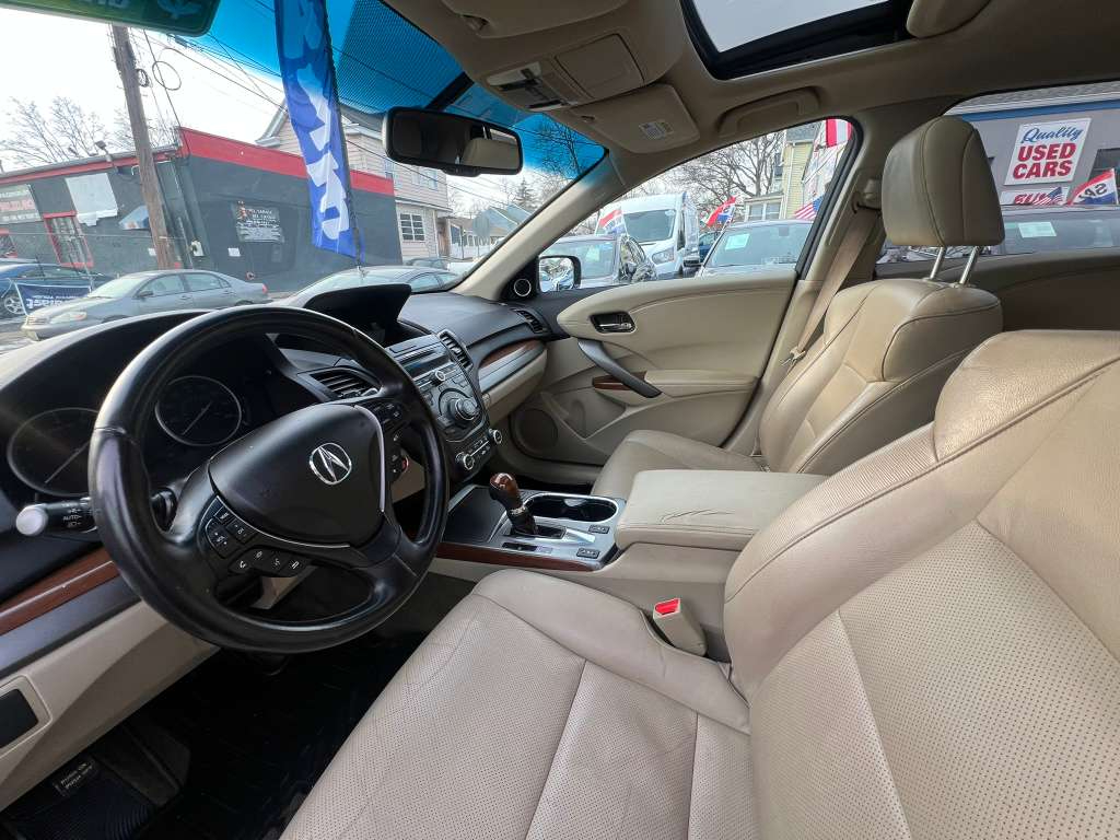 Acura RDX 6-Spd AT AWD w/ Technology Package 2013