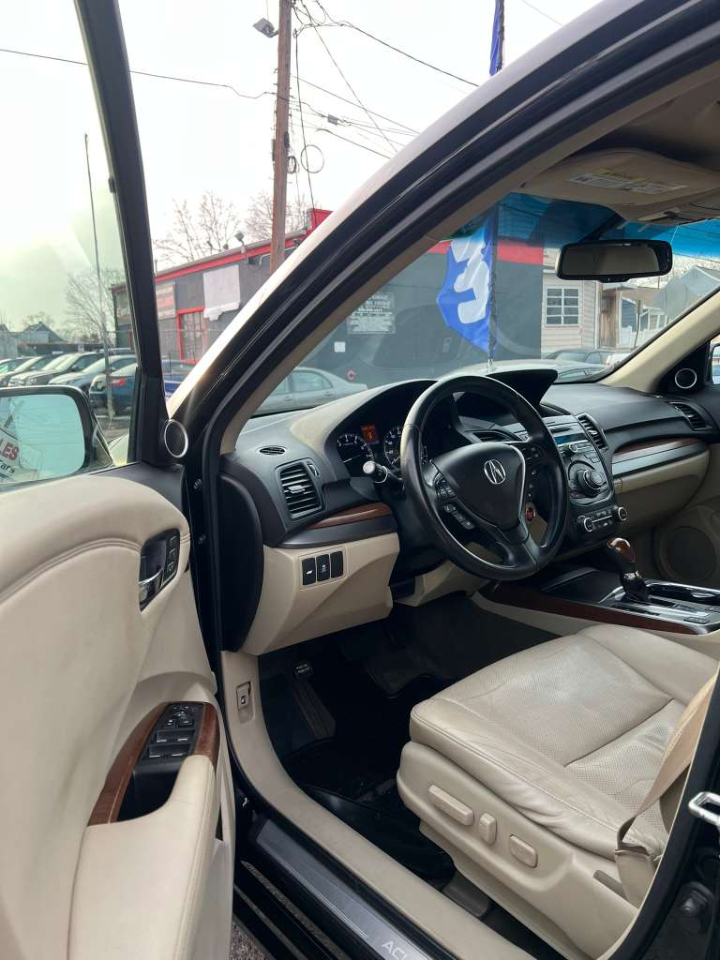 Acura RDX 6-Spd AT AWD w/ Technology Package 2013