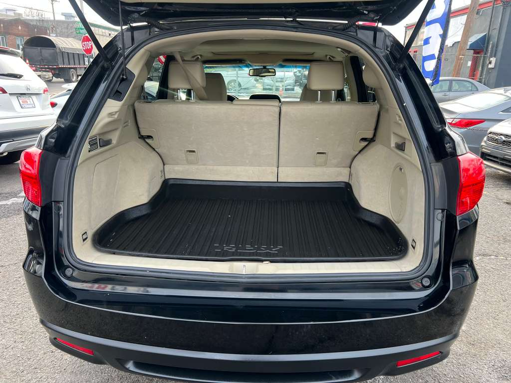 Acura RDX 6-Spd AT AWD w/ Technology Package 2013