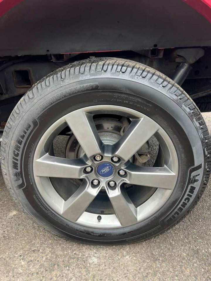 Ford F-150 Lariat SuperCrew 4WD 2015