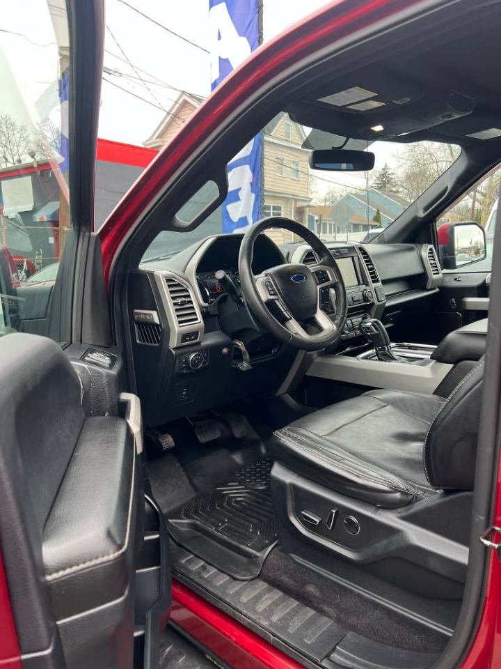 Ford F-150 Lariat SuperCrew 4WD 2015