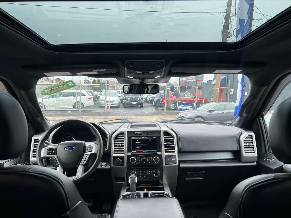 Ford F-150 Lariat SuperCrew 4WD 2015