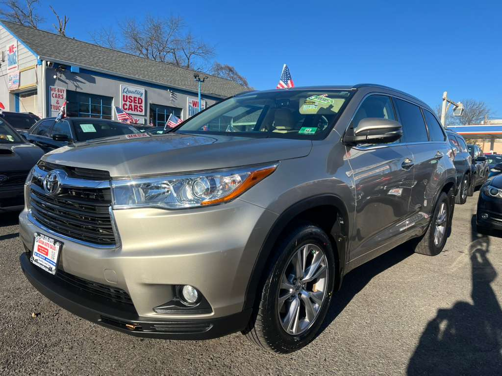 Toyota Highlander XLE AWD V6 2015