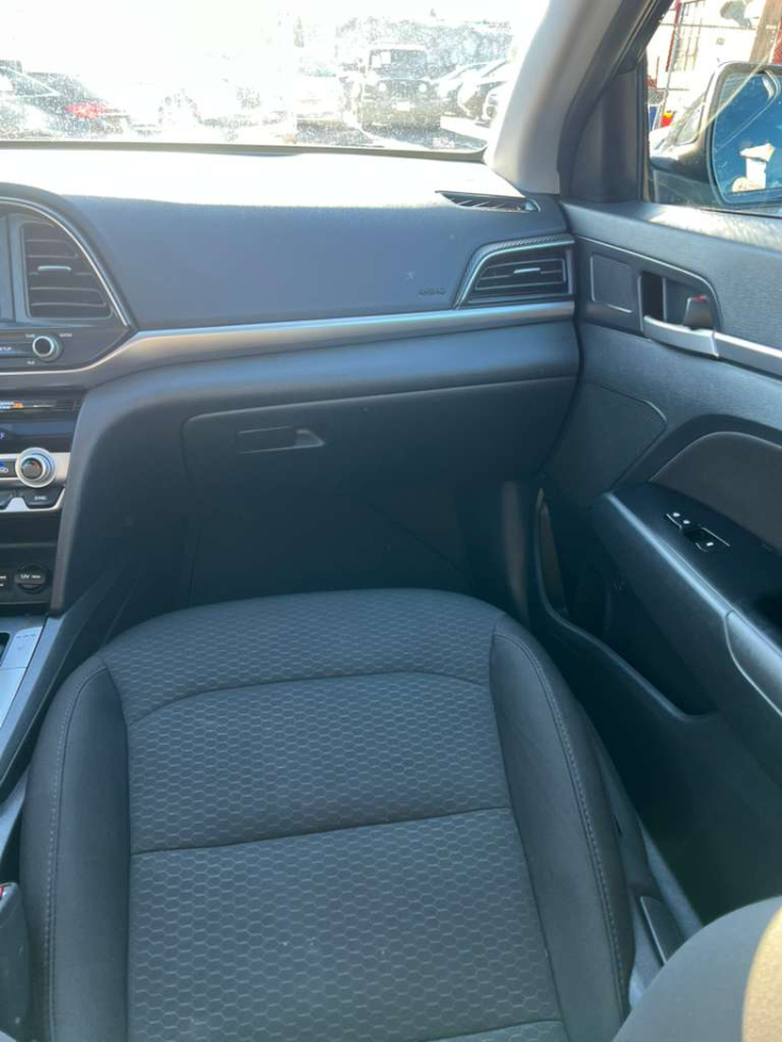 Hyundai Elantra SE 2019