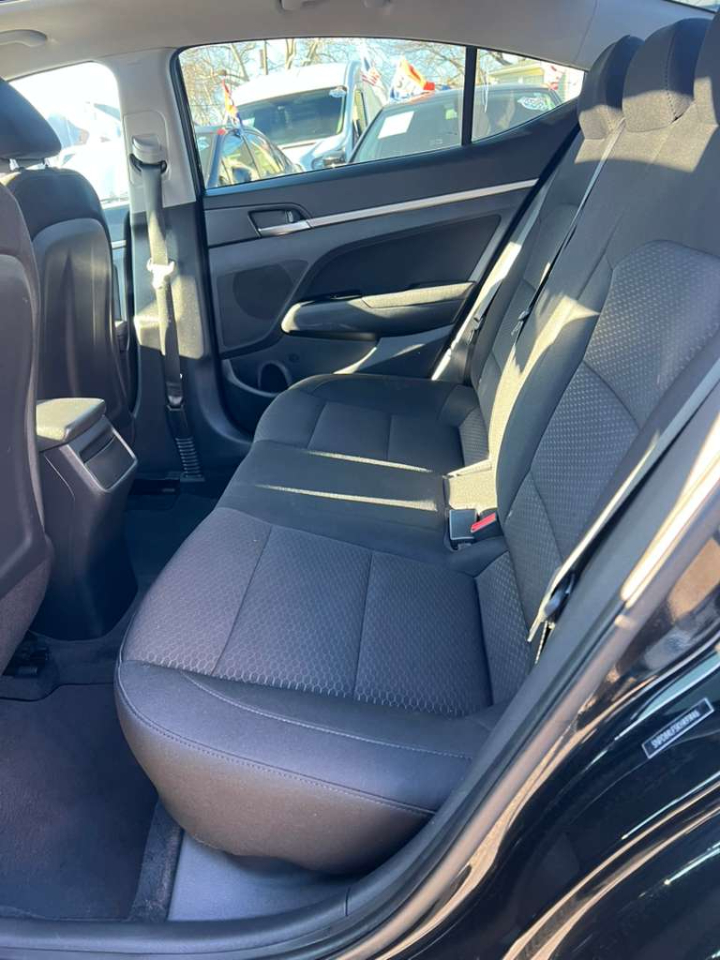 Hyundai Elantra SE 2019