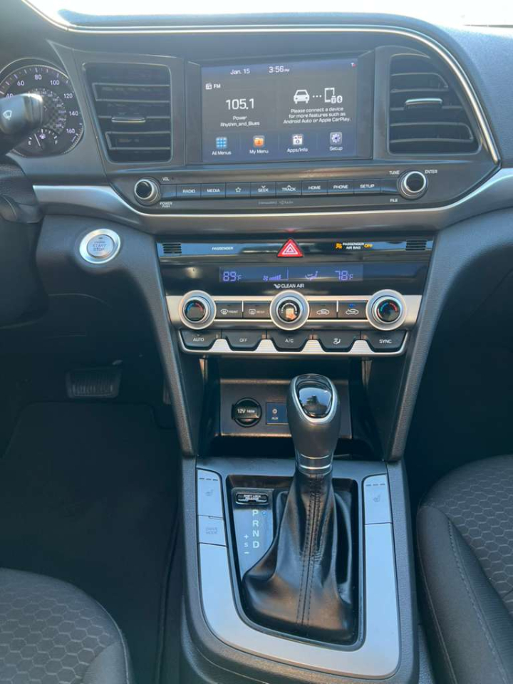 Hyundai Elantra SE 2019