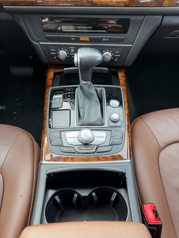 Audi A6 2.0T Premium Plus 2015