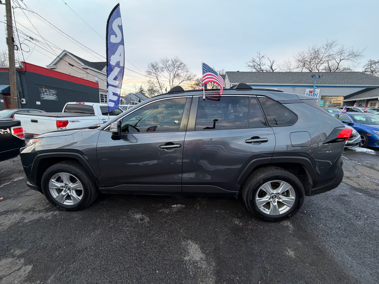 Toyota RAV4 XLE AWD 2019