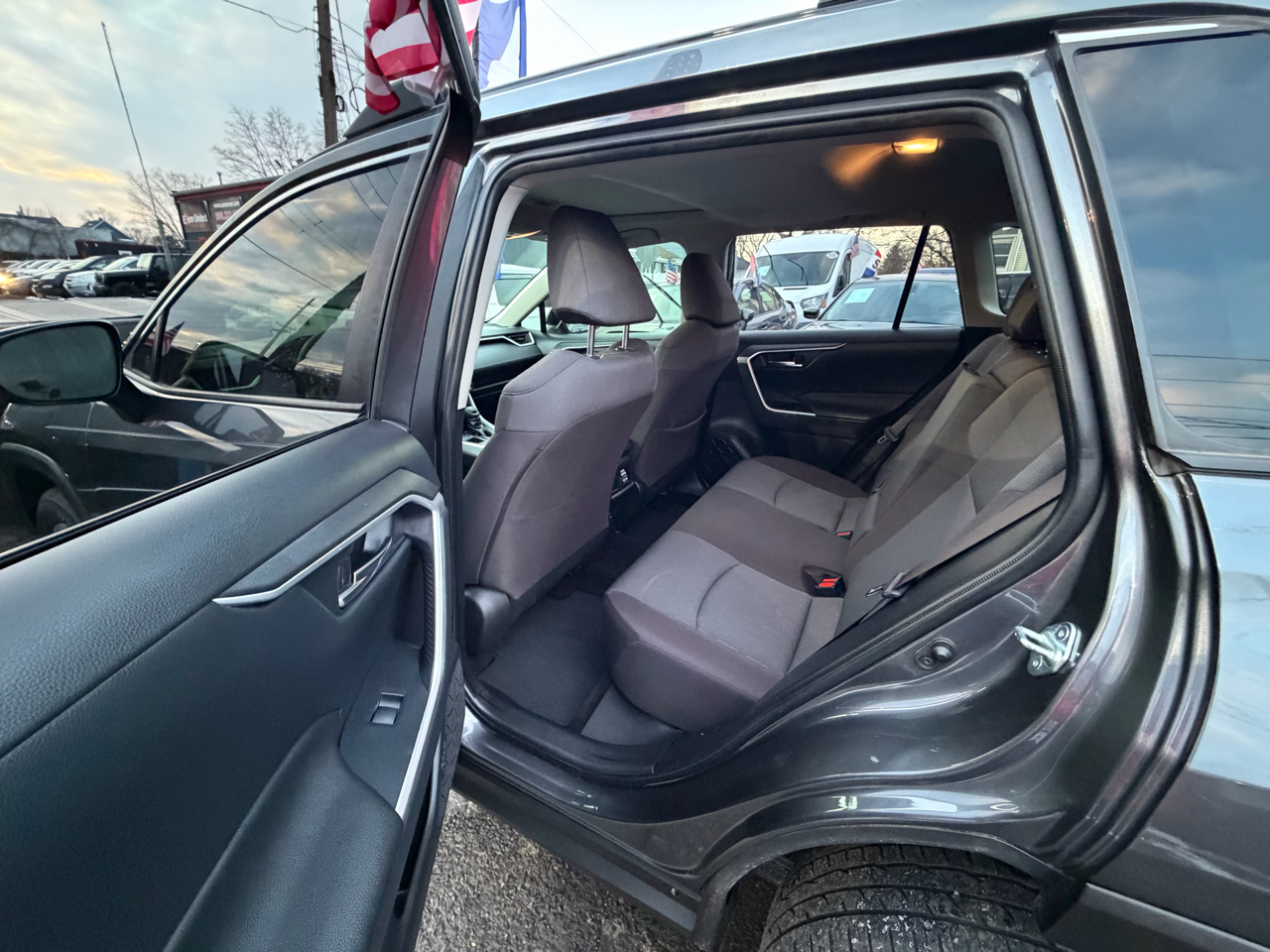 Toyota RAV4 XLE AWD 2019