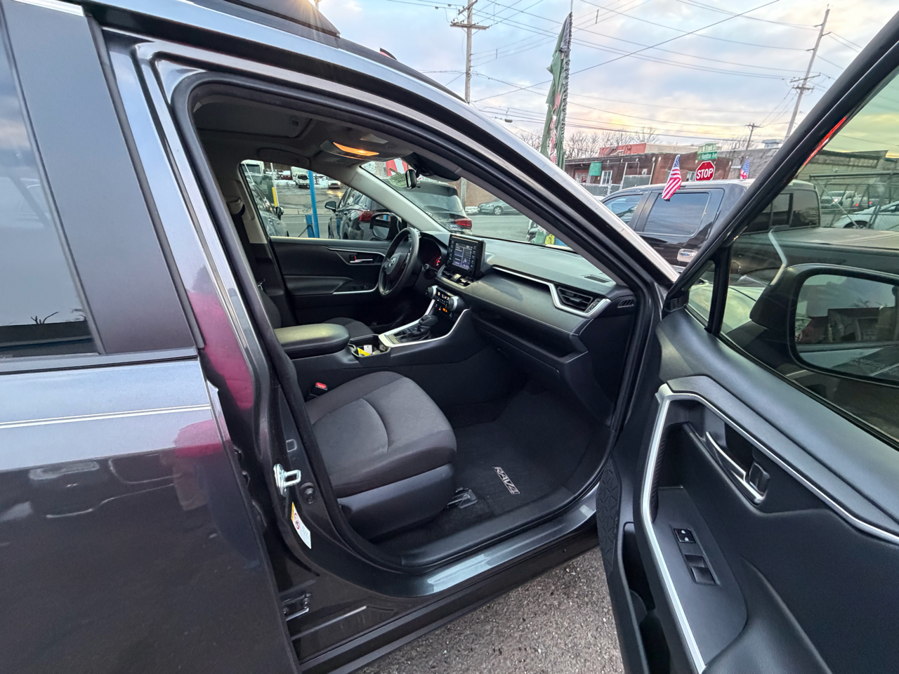 Toyota RAV4 XLE AWD 2019