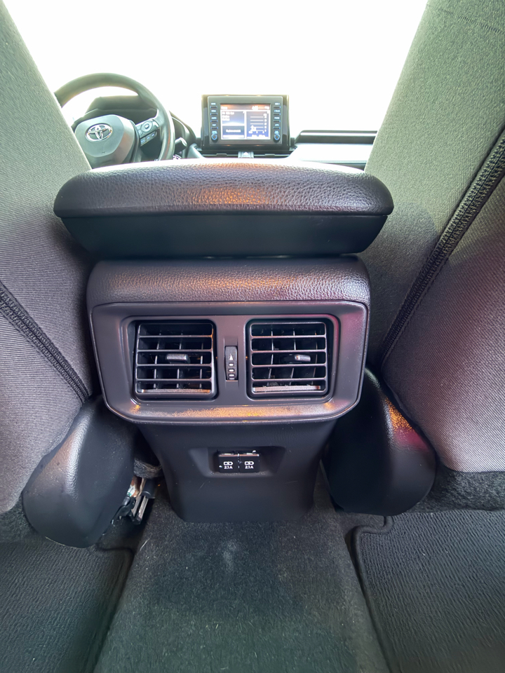 Toyota RAV4 XLE AWD 2019