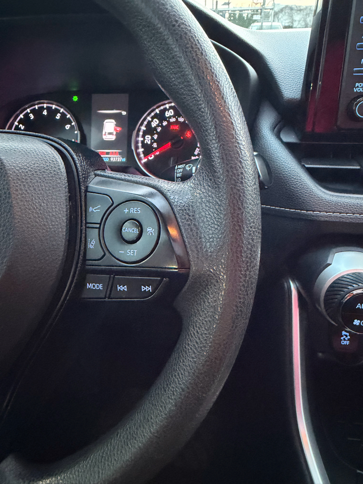 Toyota RAV4 XLE AWD 2019