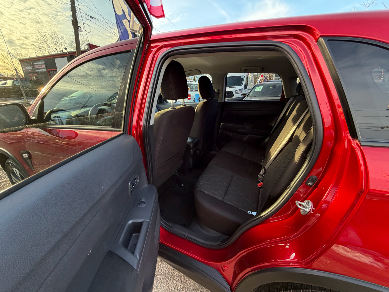 Mitsubishi Outlander Sport 2.0 ES 4WD 2024