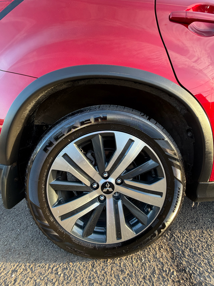 Mitsubishi Outlander Sport 2.0 ES 4WD 2024