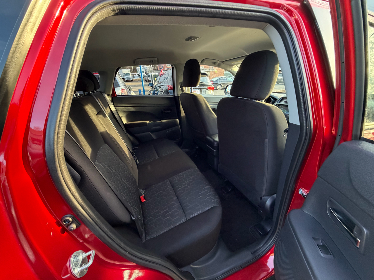 Mitsubishi Outlander Sport 2.0 ES 4WD 2024