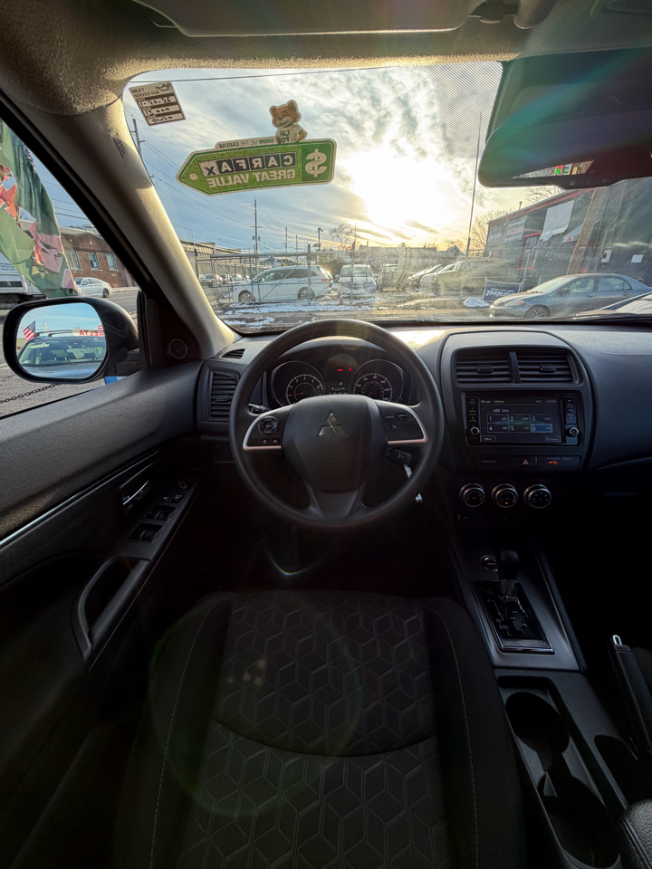 Mitsubishi Outlander Sport 2.0 ES 4WD 2024