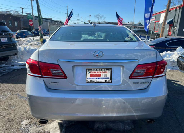 Lexus ES 350 Sedan 2011
