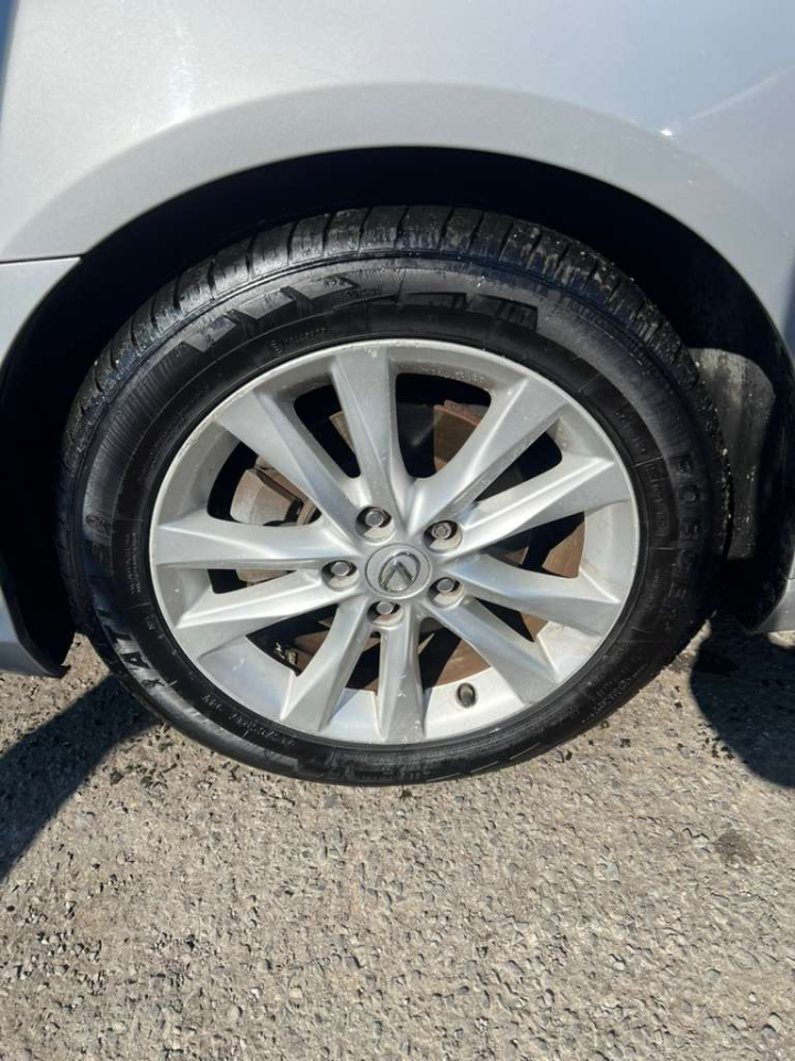 Lexus ES 350 Sedan 2011