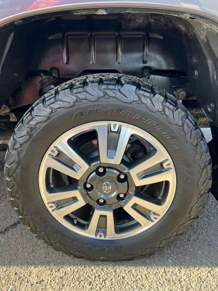 Toyota Tundra SR5 5.7L V8 Double Cab 4WD 2018