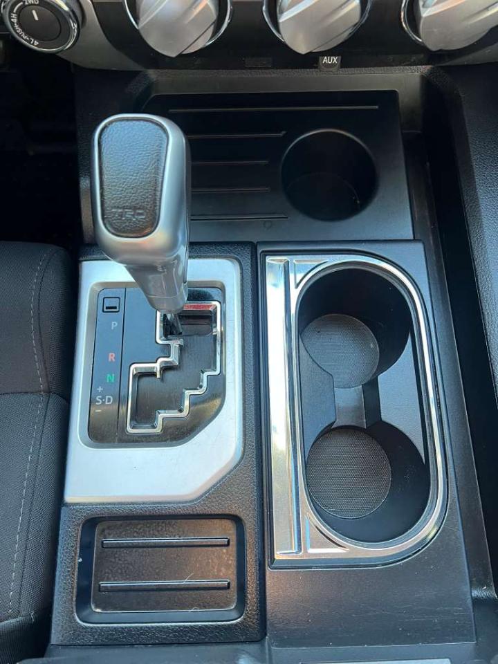 Toyota Tundra SR5 5.7L V8 Double Cab 4WD 2018