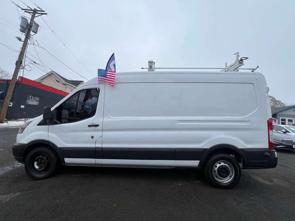 Ford Transit 250 Van Med. Roof w/Sliding Pass. 148-in. WB 2017