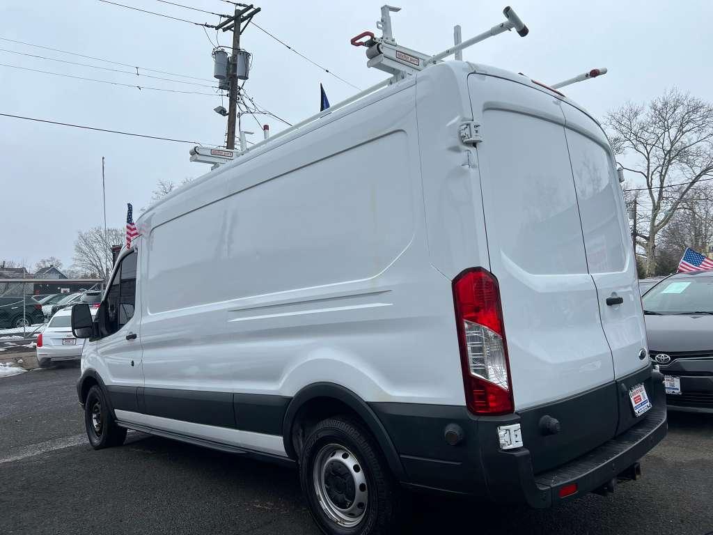 Ford Transit 250 Van Med. Roof w/Sliding Pass. 148-in. WB 2017