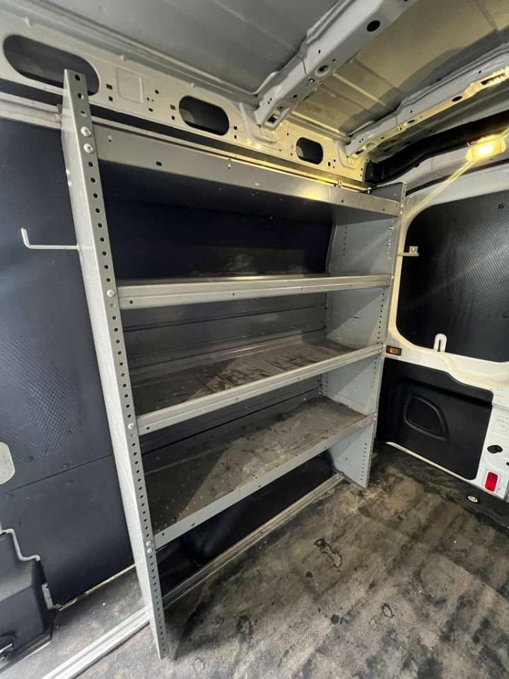 Ford Transit 250 Van Med. Roof w/Sliding Pass. 148-in. WB 2017