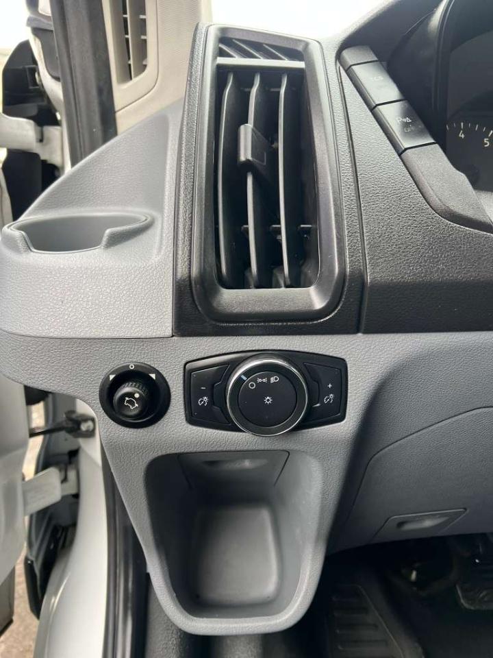 Ford Transit 250 Van Med. Roof w/Sliding Pass. 148-in. WB 2017