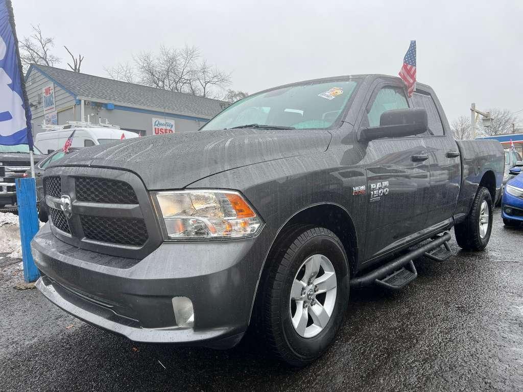 RAM 1500 Classic Tradesman Quad Cab 4WD 2019