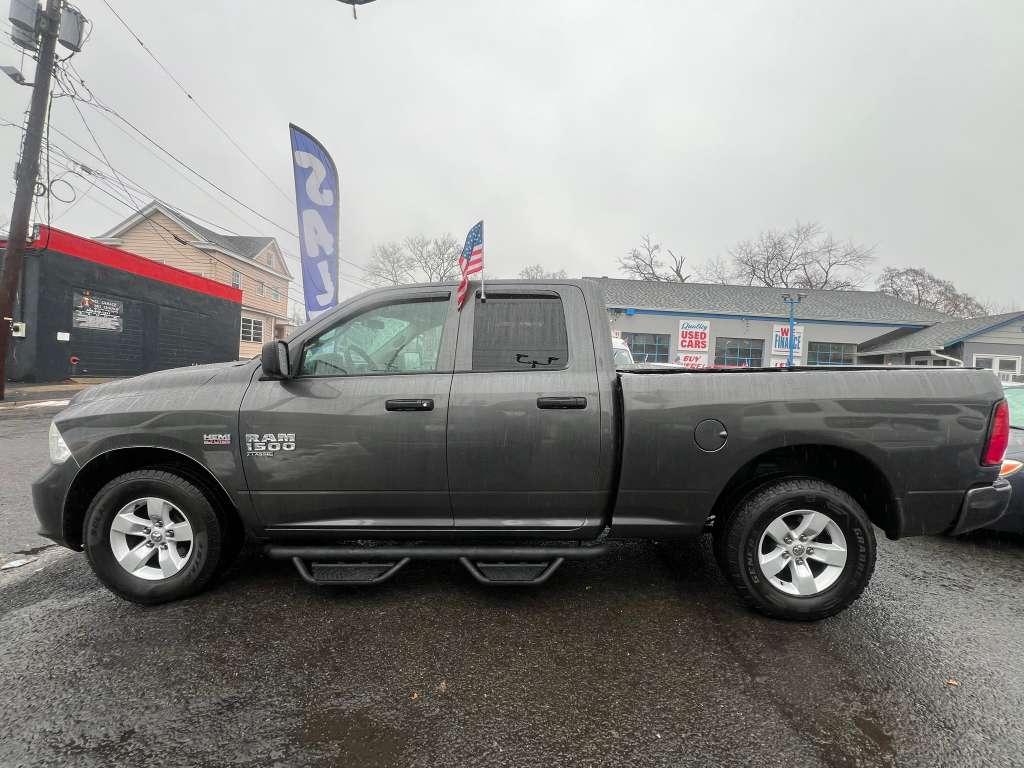 RAM 1500 Classic Tradesman Quad Cab 4WD 2019