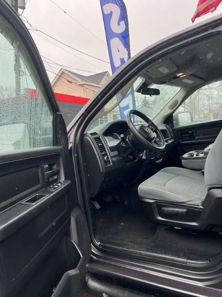 RAM 1500 Classic Tradesman Quad Cab 4WD 2019