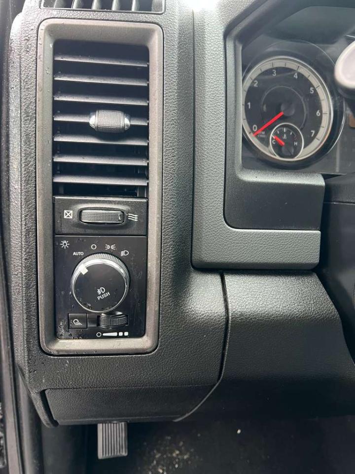 RAM 1500 Classic Tradesman Quad Cab 4WD 2019