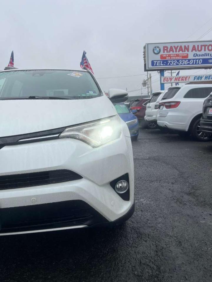 Toyota RAV4 Limited AWD 2017