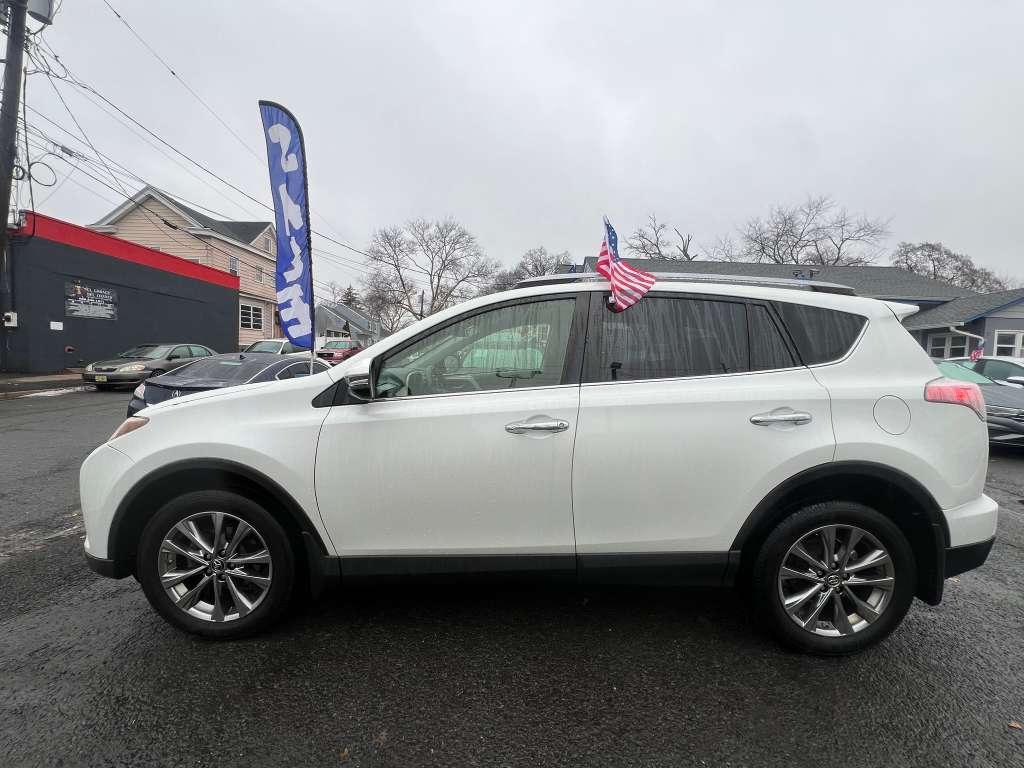 Toyota RAV4 Limited AWD 2017