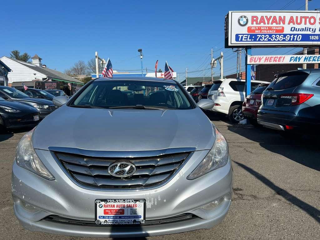 Hyundai Sonata SE 2013