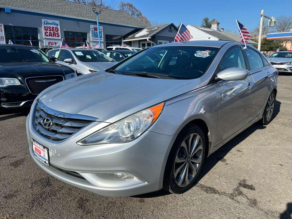 Hyundai Sonata SE 2013
