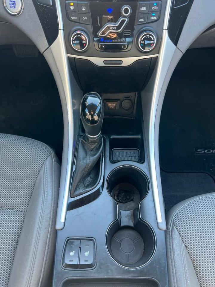 Hyundai Sonata SE 2013