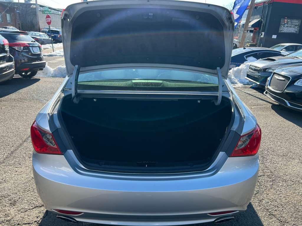 Hyundai Sonata SE 2013