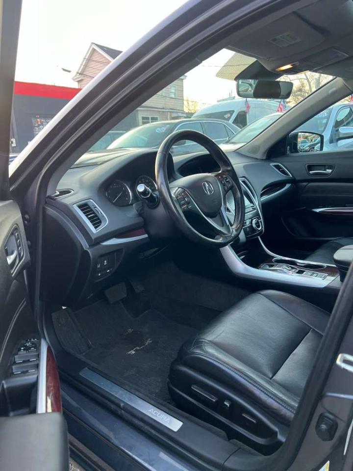 Acura TLX SH-AWD V6 w/Technology Pkg 2017