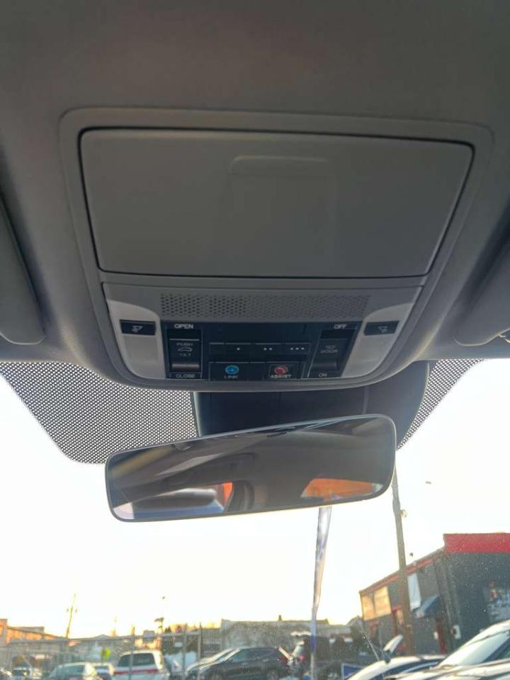 Acura TLX SH-AWD V6 w/Technology Pkg 2017