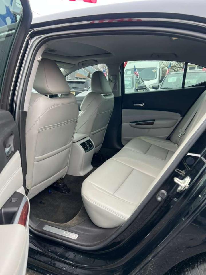 Acura TLX 8-Spd DCT 2016