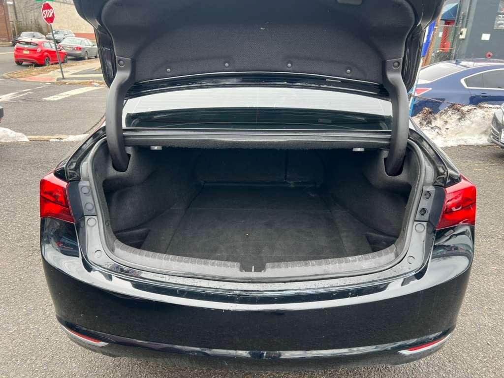 Acura TLX 8-Spd DCT 2016