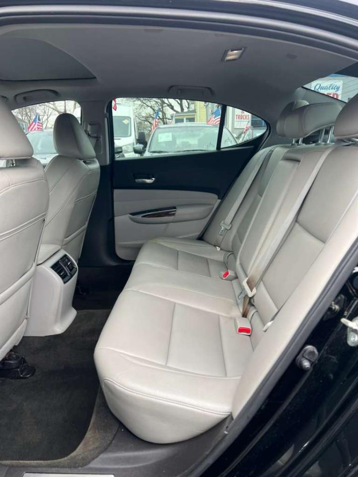 Acura TLX 8-Spd DCT 2016