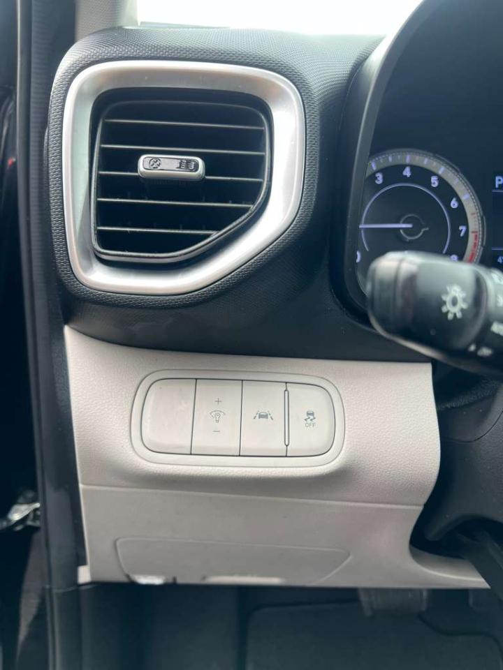 Hyundai Venue SEL 2020